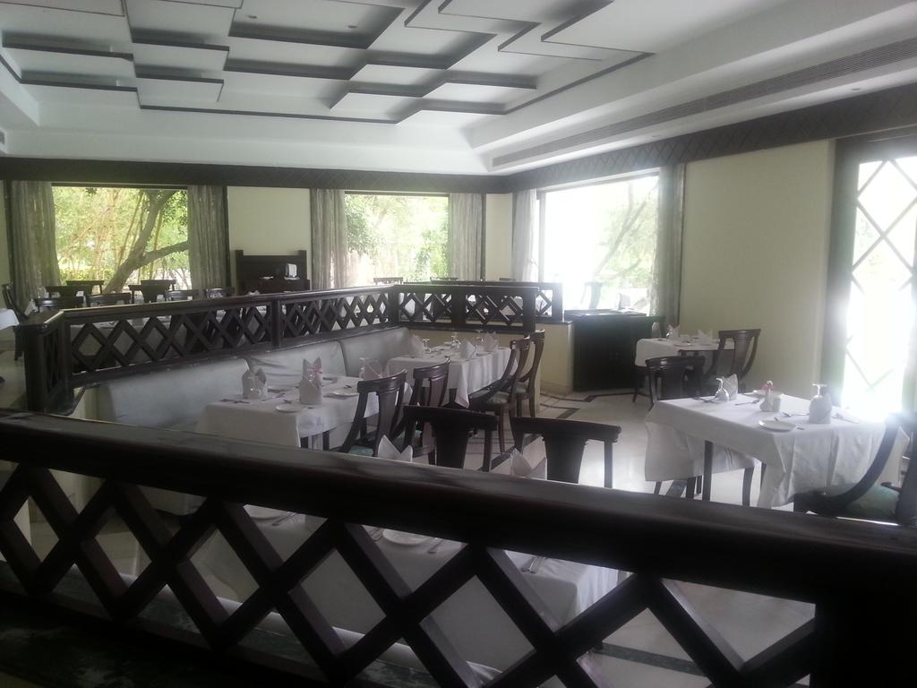 The Meadows Resort And Spa Αουρανγκαμπάντ Εξωτερικό φωτογραφία