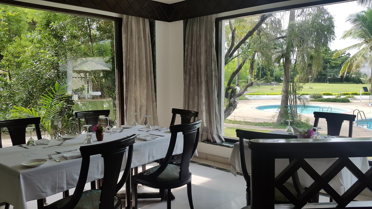 The Meadows Resort And Spa Αουρανγκαμπάντ Εξωτερικό φωτογραφία